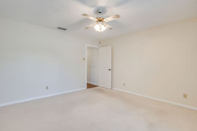 4031 Fairway Drive, De Cordova, TX 76049