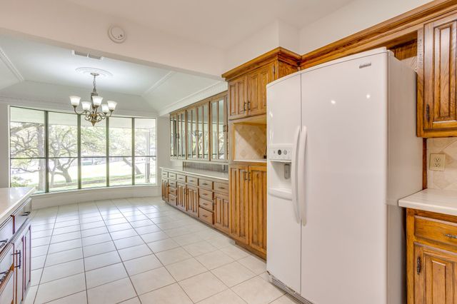 4031 Fairway Drive, De Cordova, TX 76049