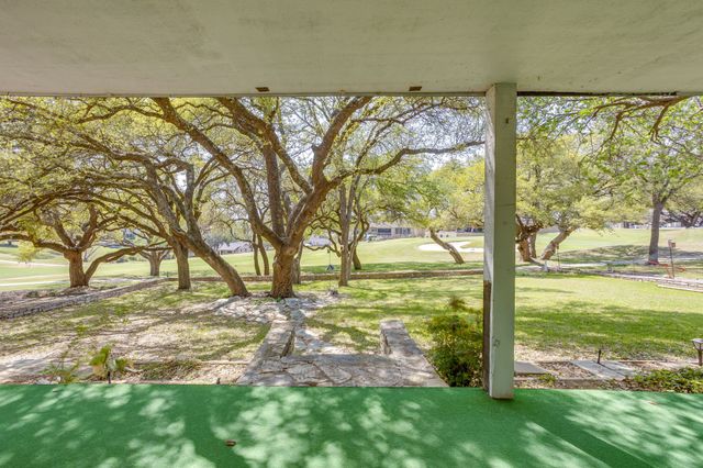 4031 Fairway Drive, De Cordova, TX 76049