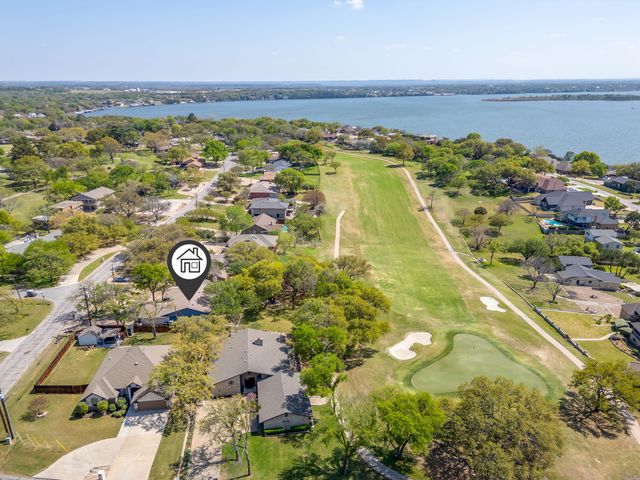 4031 Fairway Drive, De Cordova, TX 76049