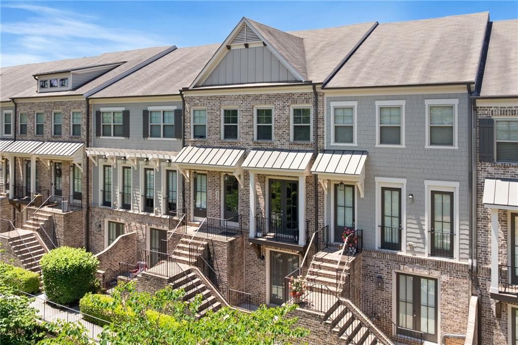 Image 1 of property listing at 3581 Parkside Way, Brookhaven, GA 30319