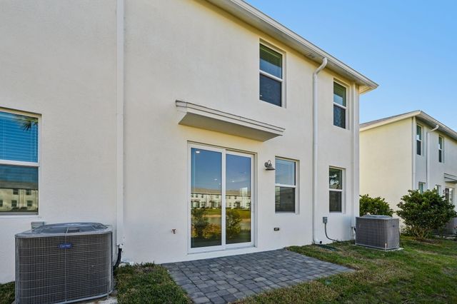 575 Salisbury Circle, Fort Pierce, FL 34982