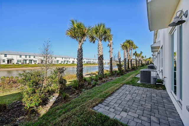 575 Salisbury Circle, Fort Pierce, FL 34982