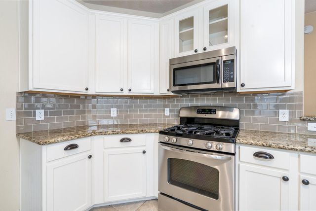 9315 Hidden Court, Magnolia, TX 77354