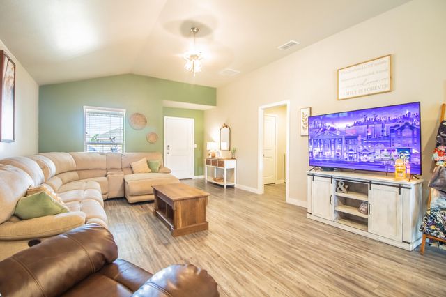 13709 Avenue Q, Lubbock, TX 79423