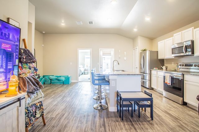 13709 Avenue Q, Lubbock, TX 79423