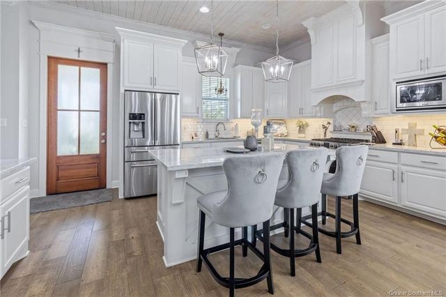 5823 Willow Ridge Drive, Lake Charles, LA 70605