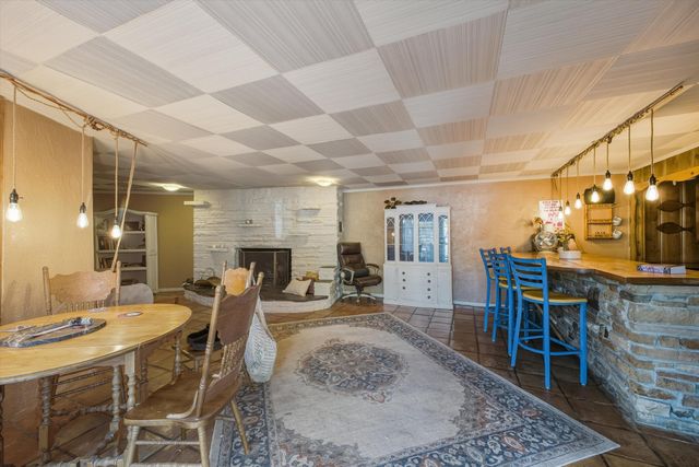 24 Matisse Road NE, Albuquerque, NM 87123