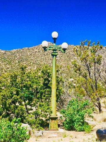 24 Matisse Road NE, Albuquerque, NM 87123