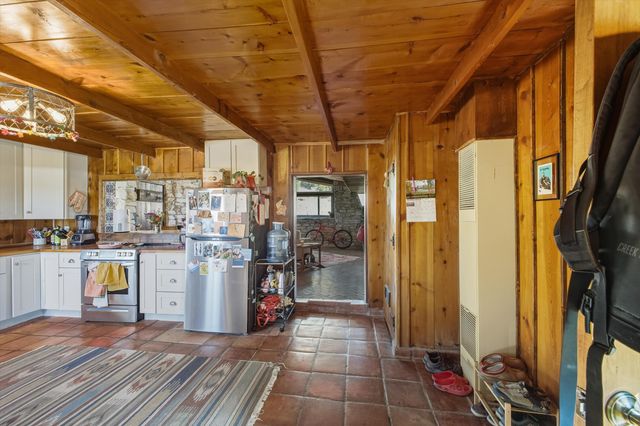 24 Matisse Road NE, Albuquerque, NM 87123