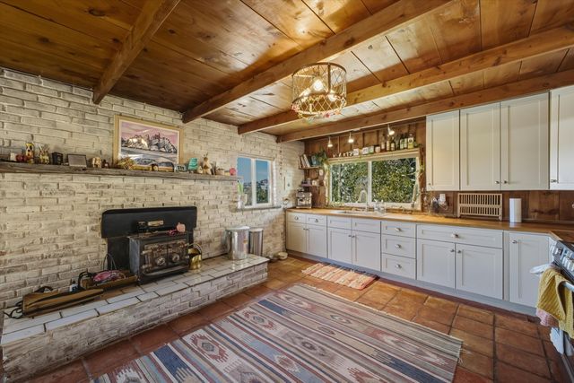 24 Matisse Road NE, Albuquerque, NM 87123