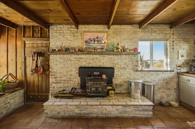 24 Matisse Road NE, Albuquerque, NM 87123