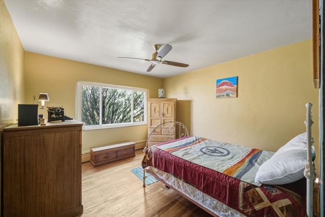 24 Matisse Road NE, Albuquerque, NM 87123