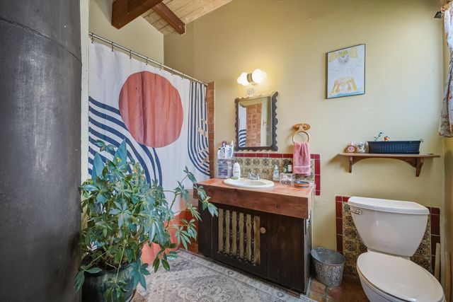 24 Matisse Road NE, Albuquerque, NM 87123