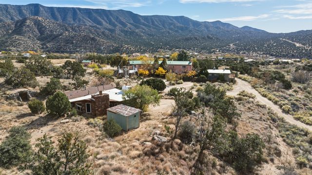 24 Matisse Road NE, Albuquerque, NM 87123