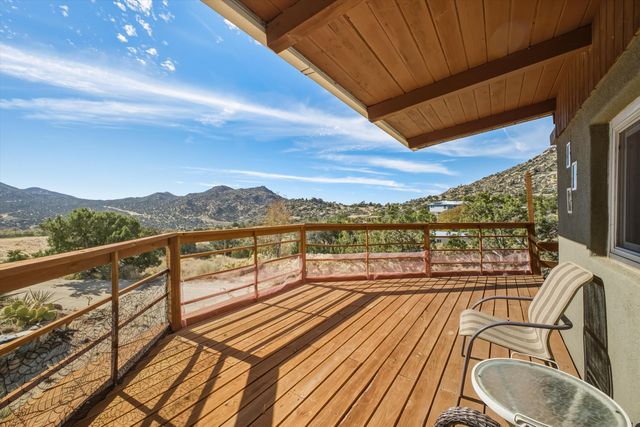 24 Matisse Road NE, Albuquerque, NM 87123