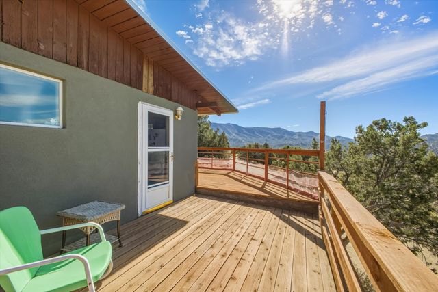 24 Matisse Road NE, Albuquerque, NM 87123