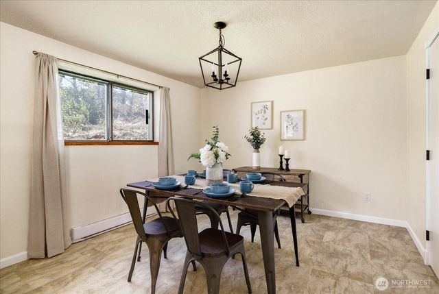 1269 Silver Lake Road, Oak Harbor, WA 98277