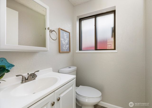 1269 Silver Lake Road, Oak Harbor, WA 98277