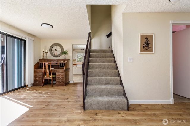 1269 Silver Lake Road, Oak Harbor, WA 98277