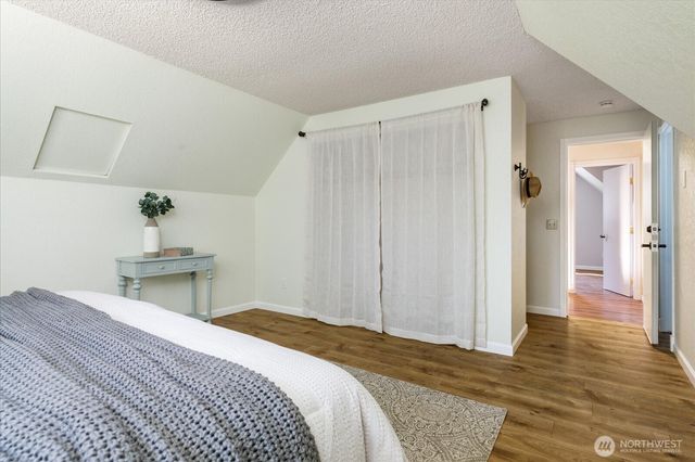 1269 Silver Lake Road, Oak Harbor, WA 98277