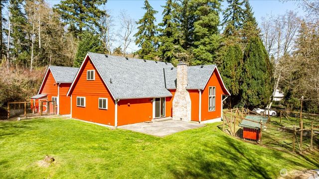 1269 Silver Lake Road, Oak Harbor, WA 98277