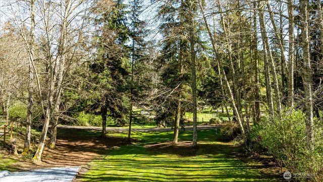 1269 Silver Lake Road, Oak Harbor, WA 98277