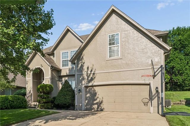 12178 S PRAIRIE CREEK Parkway, Olathe, KS 66062