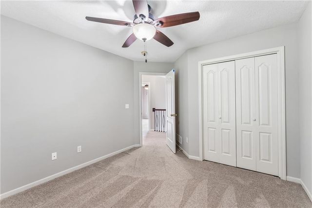 12178 S PRAIRIE CREEK Parkway, Olathe, KS 66062