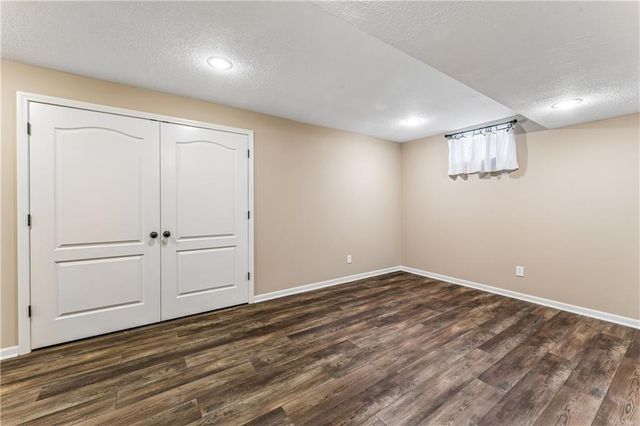 12178 S PRAIRIE CREEK Parkway, Olathe, KS 66062
