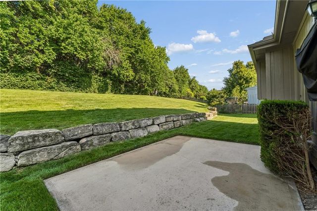 12178 S PRAIRIE CREEK Parkway, Olathe, KS 66062