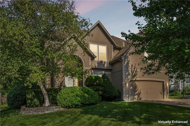 12178 S PRAIRIE CREEK Parkway, Olathe, KS 66062