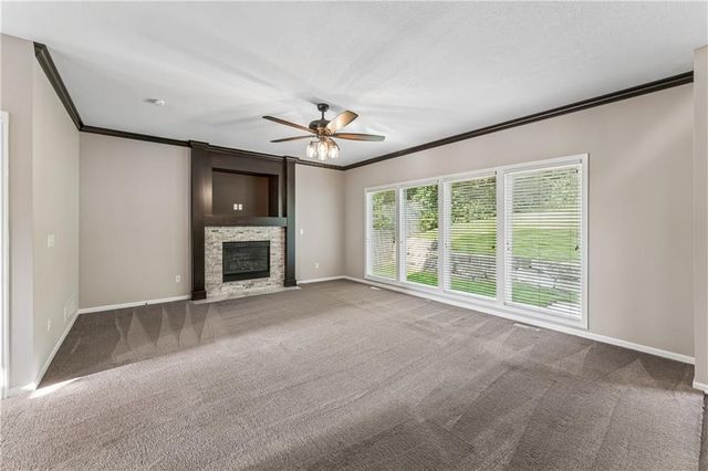 12178 S PRAIRIE CREEK Parkway, Olathe, KS 66062
