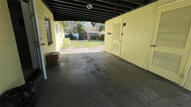 10705 N DIXON AVENUE, Tampa, FL 33612