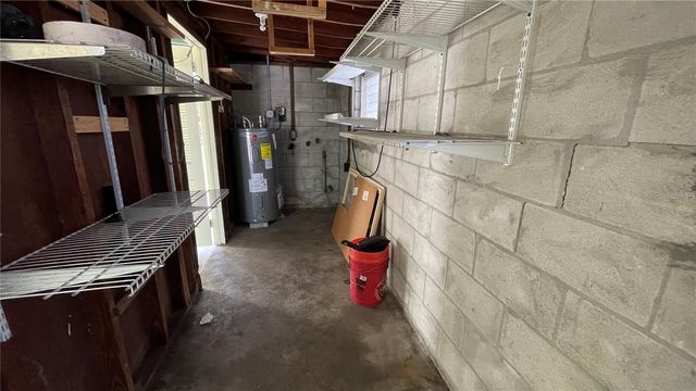 10705 N DIXON AVENUE, Tampa, FL 33612