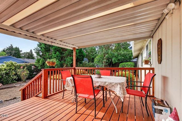 931 Mira Mar Avenue, Medford, OR 97504