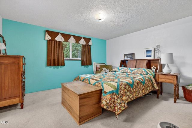 931 Mira Mar Avenue, Medford, OR 97504
