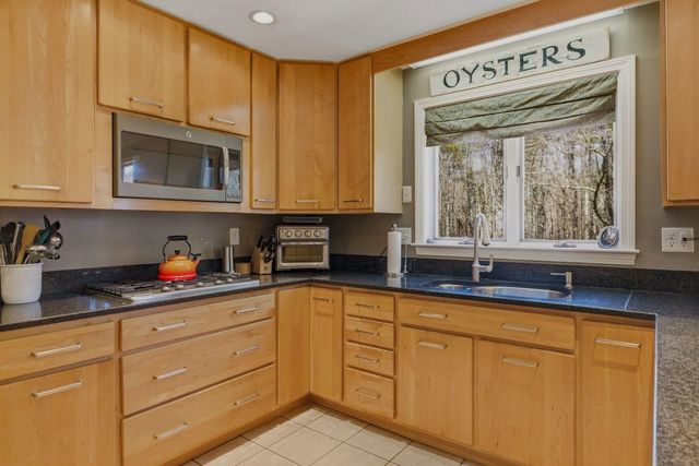 16 Isaac Lucas Circle, Dover, NH 03820