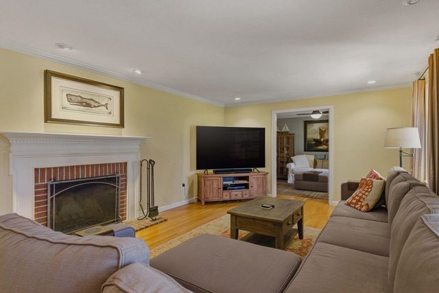 16 Isaac Lucas Circle, Dover, NH 03820