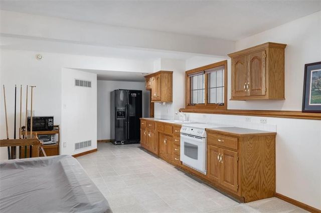 5710 W Goff Court, Lawrence, KS 66047