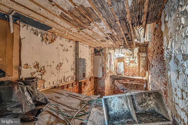 542 YORK ST, Camden, NJ 08102