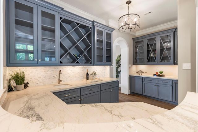 79 Simon Lake Lane, The Woodlands, TX 77381