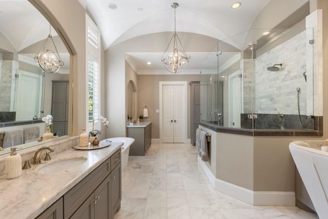 79 Simon Lake Lane, The Woodlands, TX 77381