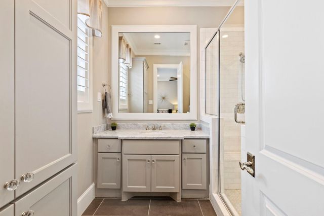 79 Simon Lake Lane, The Woodlands, TX 77381
