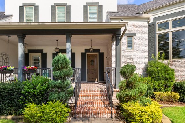 79 Simon Lake Lane, The Woodlands, TX 77381