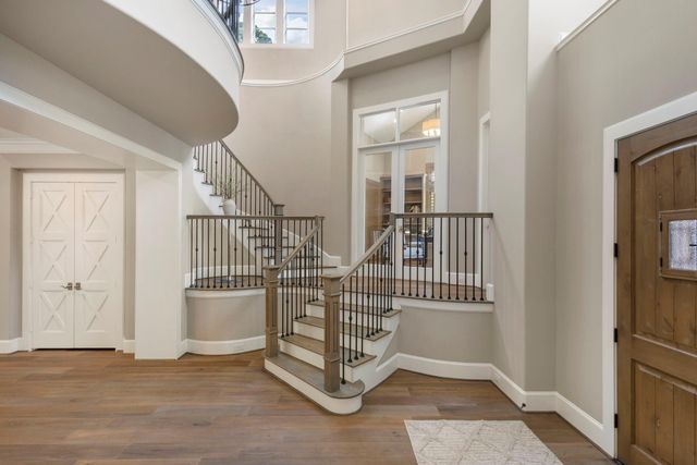 79 Simon Lake Lane, The Woodlands, TX 77381