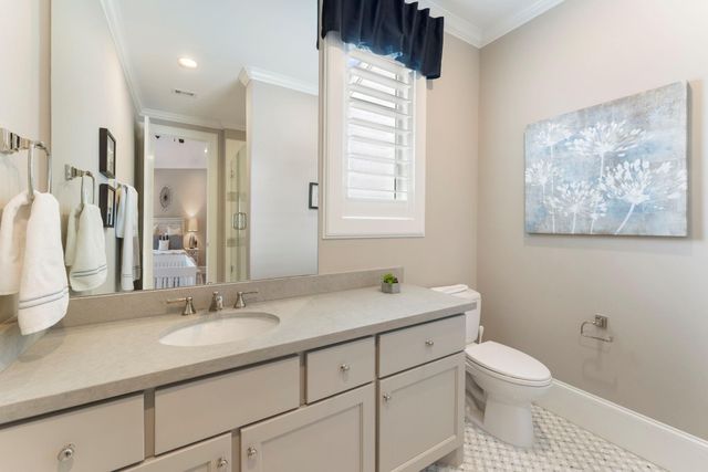 79 Simon Lake Lane, The Woodlands, TX 77381