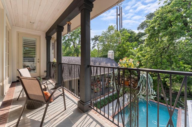 79 Simon Lake Lane, The Woodlands, TX 77381