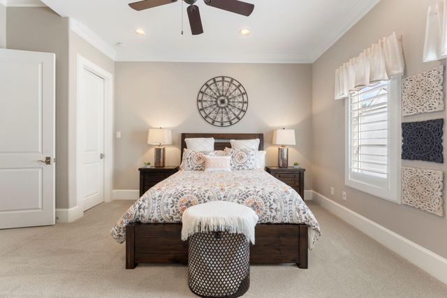 79 Simon Lake Lane, The Woodlands, TX 77381