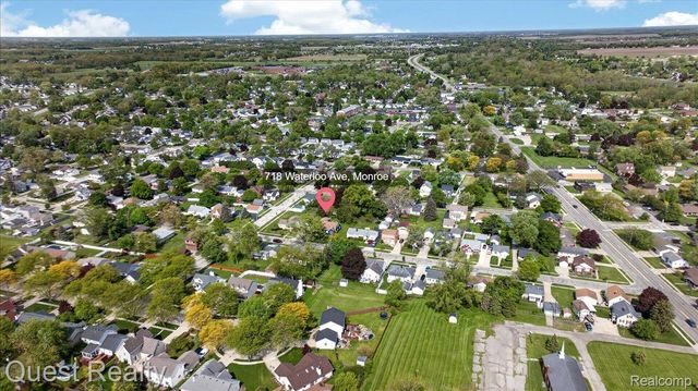 718 Waterloo Avenue, Monroe, MI 48161